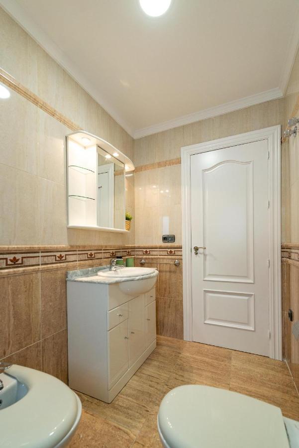 Exclusivo Piso Granada, Parking Privado Opcional Lägenhet Exteriör bild